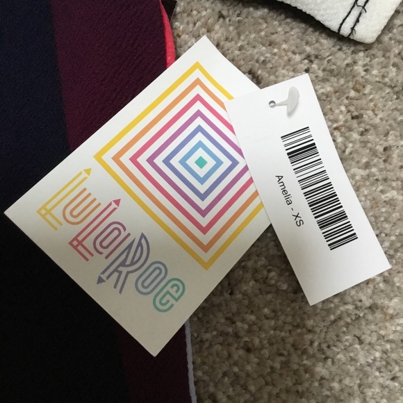 SALE 🎉 LuLaRoe Amelia XS NWT - Picture 3 of 5